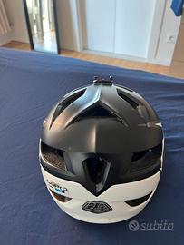 Casco mtb Troy Lee 