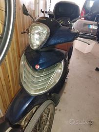 SCOOTER 4T MALAGUTI CENTRO 160