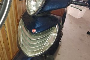 SCOOTER 4T MALAGUTI CENTRO 160