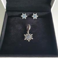 Pandora Charm Pendente e Orecchini Fiocchi di neve