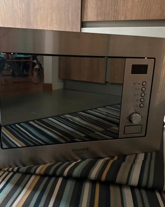 HOTPOINT ARISTON Forno A Microonde MWHA 122.1 X