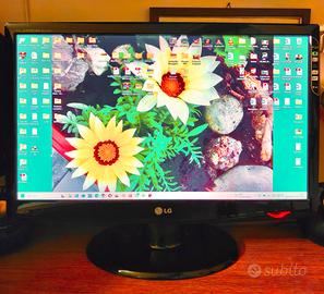 Monitor LG Flatron W2243S 22" 1920x1080 D-SUB Nero