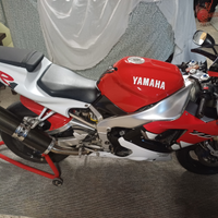 R1 yamaha