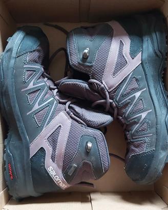 Scarponcini Salomon da montagna