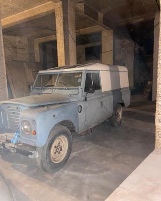 Land rover 109