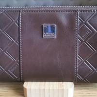 Portafoglio grande Thun marrone  chiusura a zip