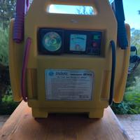 Riavviatore batteria per auto 