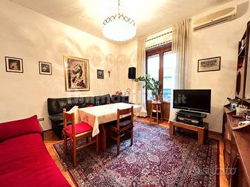 Appartamento in zona semicentrale