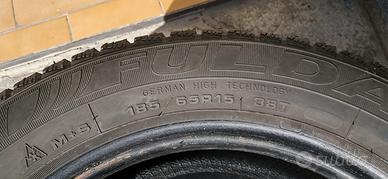 N° 2 Pneumatici invernali 185/65 R15