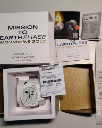 Moonswatch Mission to Earth phase Moonshine Gold 
