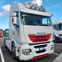 B410-Trattore stradale Iveco Stralis 480