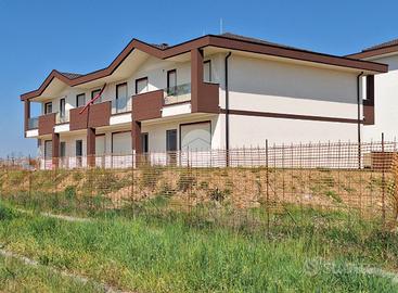 VILLA A SCHIERA CENTRALE A MESERO