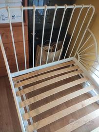 Lettino in alluminio allungabile, come da foto . 