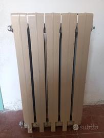 Termosifone in alluminio 5 elementi interasse 70  