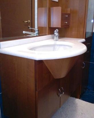 Bagno Completo:Mobile, Lavabo, Sanitari, Rubinetti