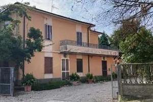 Edificio a Ravarino (MO)