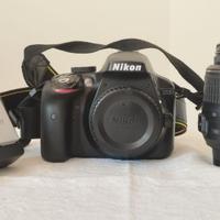Kit Nikon D3300 + 18–55 VR + batteria e caricatore