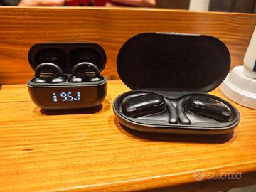 auricolari bluetooth 2 paia tozo e soundcore 