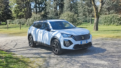 Peugeot 2008 130 CV 1.2 turbo Allure