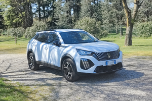 Peugeot 2008 130 CV 1.2 turbo Allure