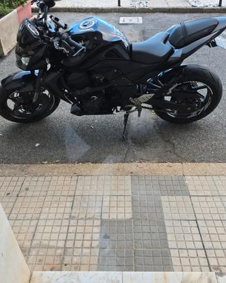 Kawasaki z750 depotenziata a libretto 2011