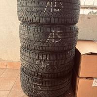 Gomme 225-40-19 e 255-35-19 invernali Traiangle