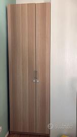 Armadio legno chiaro