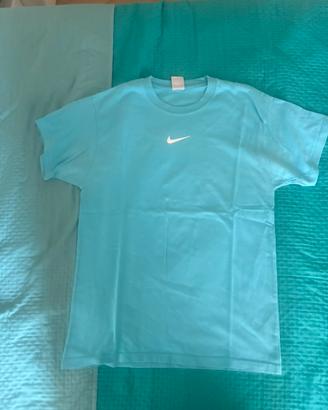 Maglietta nike azzurra taglia S