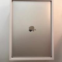 MacBook Pro 13” con chip Apple M2