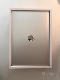 MacBook Pro 13” con chip Apple M2