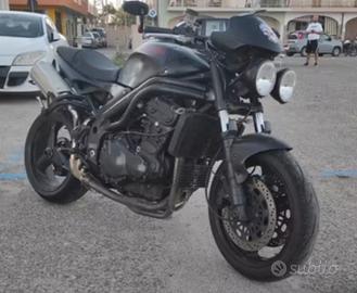 Triumph da Daytona 955 a Speed Triple cafè race