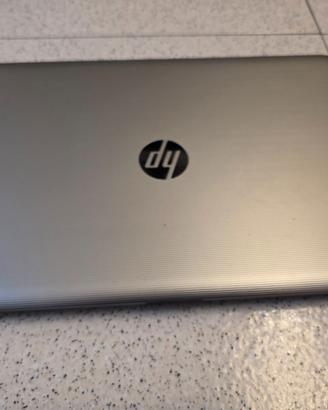laptop HP amd/radeon r5 16gb RAM win 11