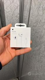 Apple Auricolari EarPods con connettore Lightning