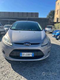 Ford Fiesta 1.4 3 porte Bz.- GPL Titanium