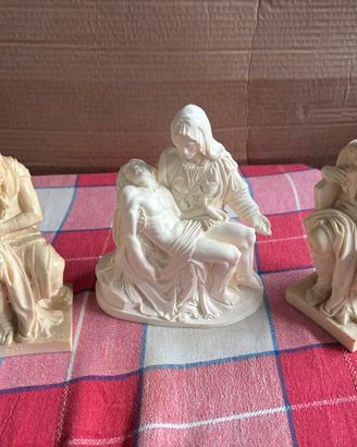 Numero 3 statuette