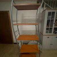 LIBRERIA A PIU' PIANI