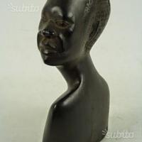 Busto femminile Africano