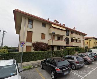 Immobile in asta di 100 m² con 4 locali e box auto