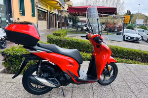 HONDA SH 150 TUTTO INCLUSO ANCHE PASSAGGIO! MINI