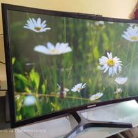 Monitor Curvo Samsung 24 Pollici - Full HD