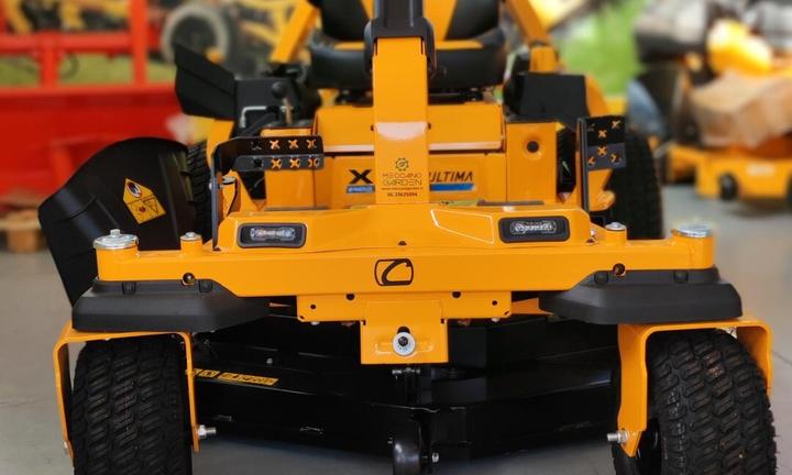 Trattorino tagliaerba Cub Cadet XZ6 L117 Zero Turn
