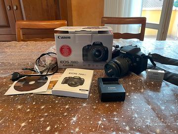 Canon EOS 700D con obiettivo - Scatola origianale
