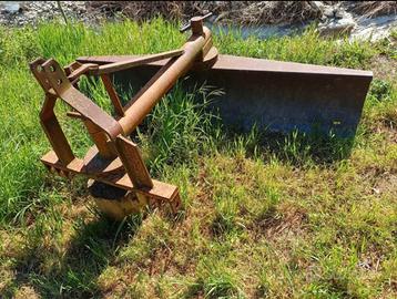 livellatrice/ ruspa per trattore