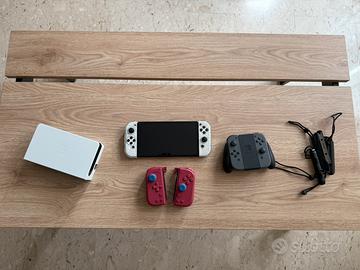 Nintendo swintch OLED + 2 Extra Joy-con e accessor