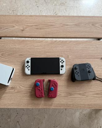 Nintendo swintch OLED + 2 Extra Joy-con e accessor