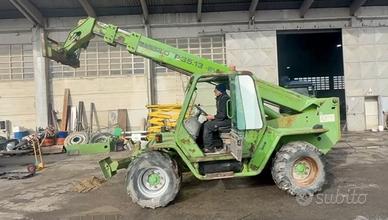 SOLLEVATORE TELESCOPICO MERLO 35-13 forche gancio