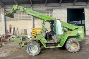 SOLLEVATORE TELESCOPICO MERLO 35-13 forche gancio