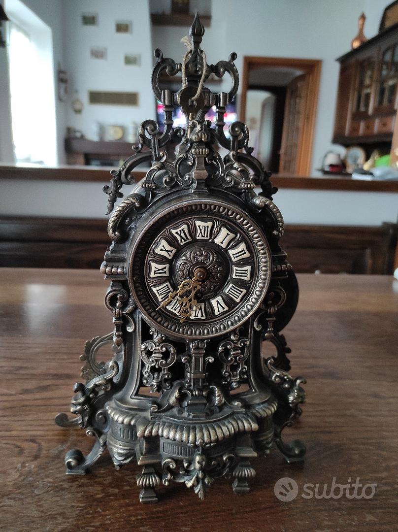 Orologio Da Camino In Peltro Invecchiato - Finitura Oro, Design Classico, 16,5x15,9x5,7 Cm | Decorazione Per Casa