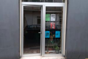 Napoli corso Chiaiano immobile ad uso commerciale