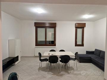 Appartamento trilocale con garage e cantina